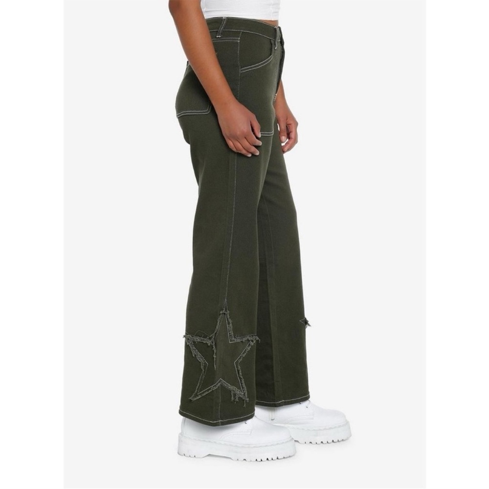 Hot Topic Olive Green star patch straight leg pants